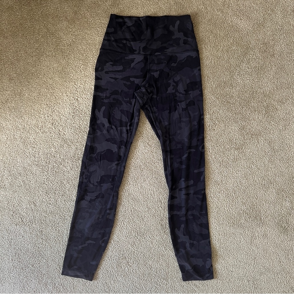 Lululemon high rise align legging 25” in heritage camo size 4